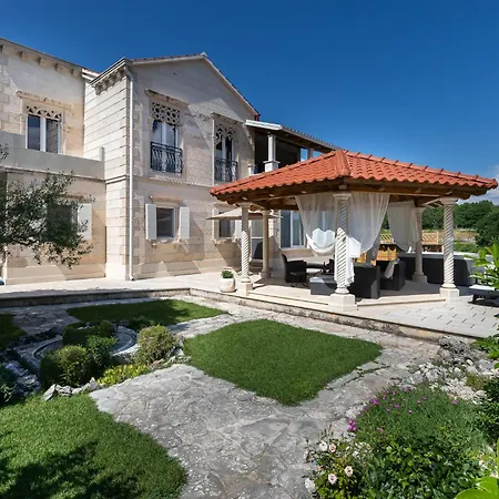 Villa Rajna *
